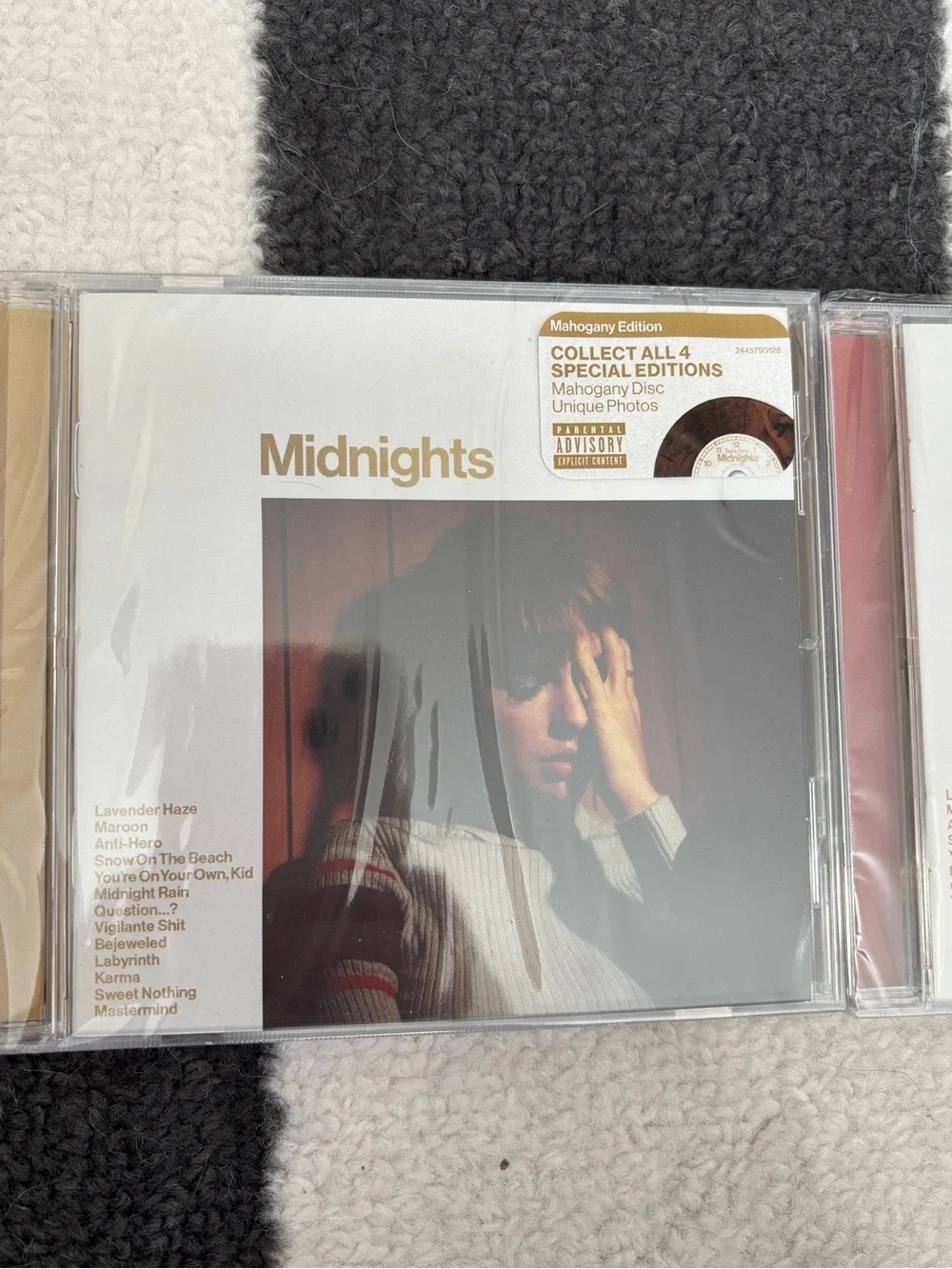 Bundle of Taylor Swift "Midnights" Special Edition CDs - Picture 3 of 4